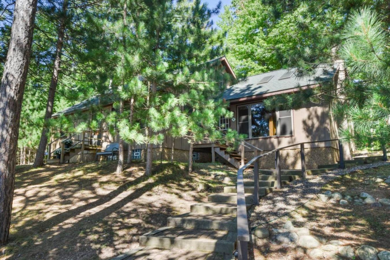 Bayview Resort Sunset Lookout Cabin 6 Saint Germain Екстериор снимка