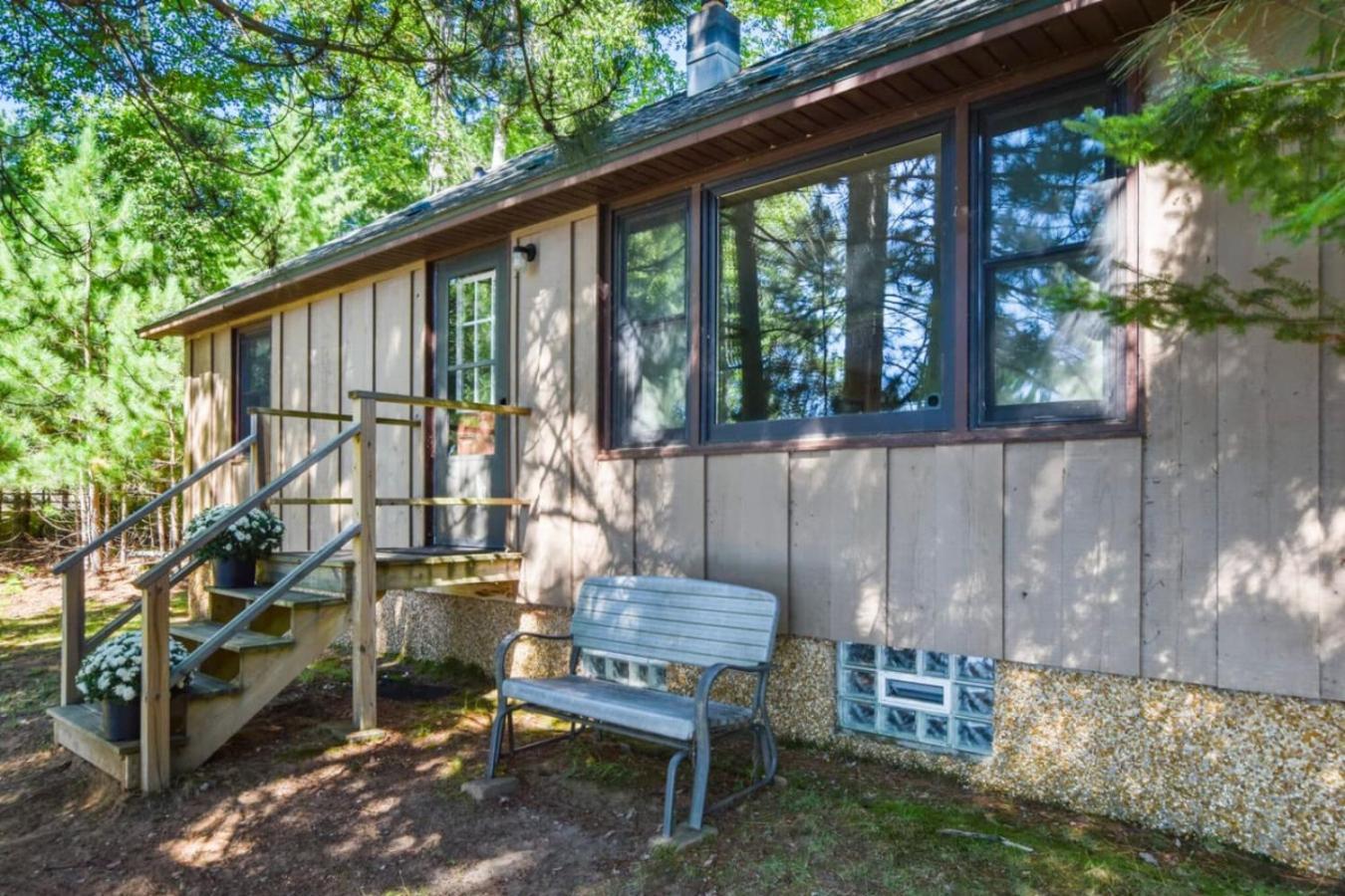 Bayview Resort Sunset Lookout Cabin 6 Saint Germain Екстериор снимка